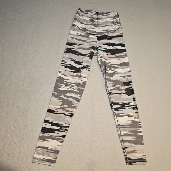 aerie Pants - Aerie Stylish Camouflage Leggings Size S